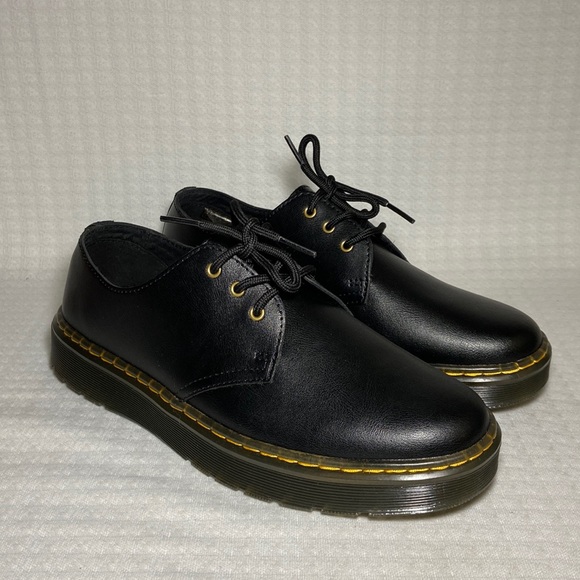⚓️Dr. Martens Vegan Leather Round Toe Shoes - Picture 1 of 7